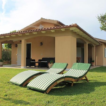 Oca Bianca Villa Pescia Romana Exteriör bild