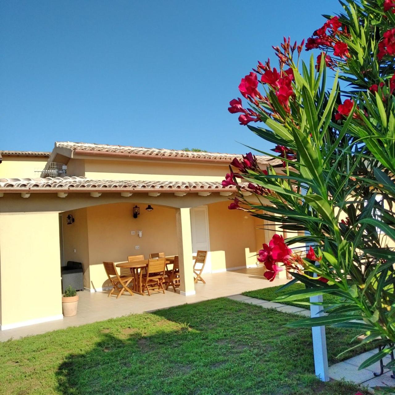 Oca Bianca Villa Pescia Romana Exteriör bild